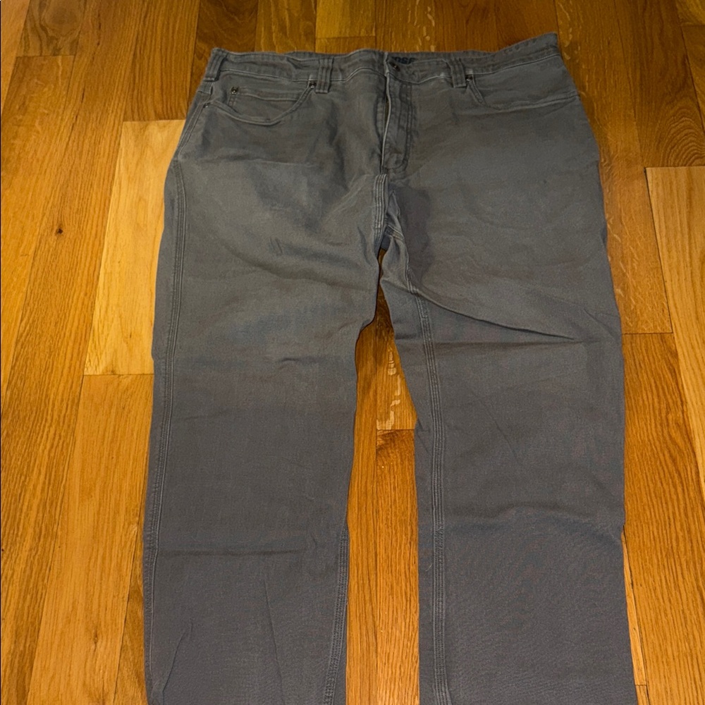 Duluth Trading Co Men's Charcoal Straight Jeans